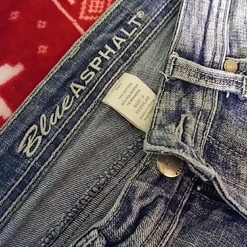 Light blue jeans - Picture 2 of 2